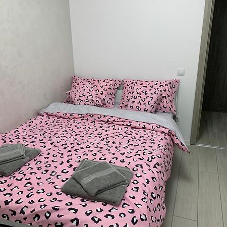 Apartament Regim Hotelier Oradea Buitenkant foto